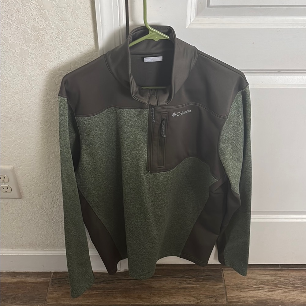 Columbia Olive and Dark Brown Half-Zip Pullover Men’s